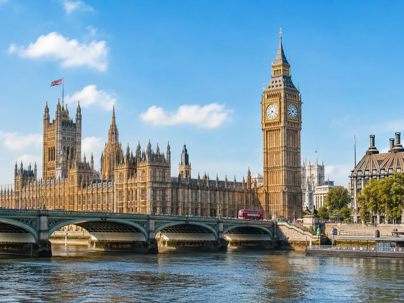 Best eSIM for the United Kingdom? What to prepare before you land